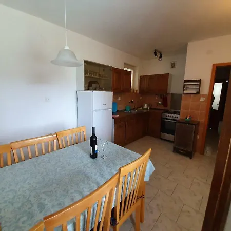 Marina Apartment Pag Town